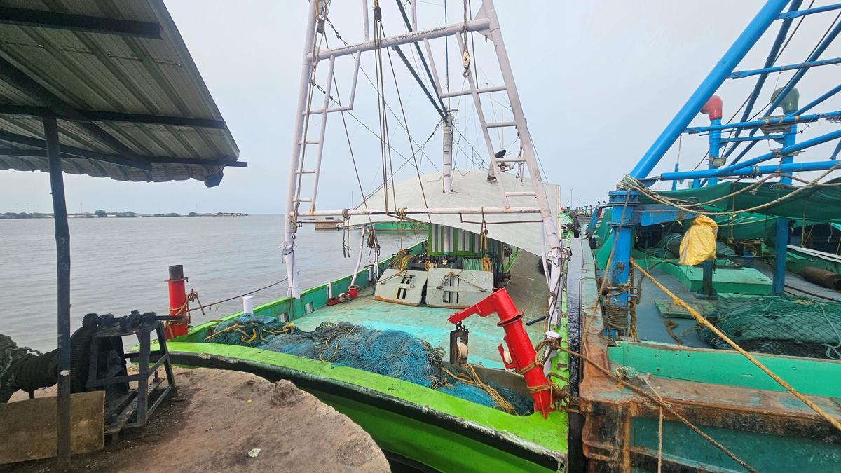 Colachel mechanised boat poaching in east coast during fishing ban period impounded