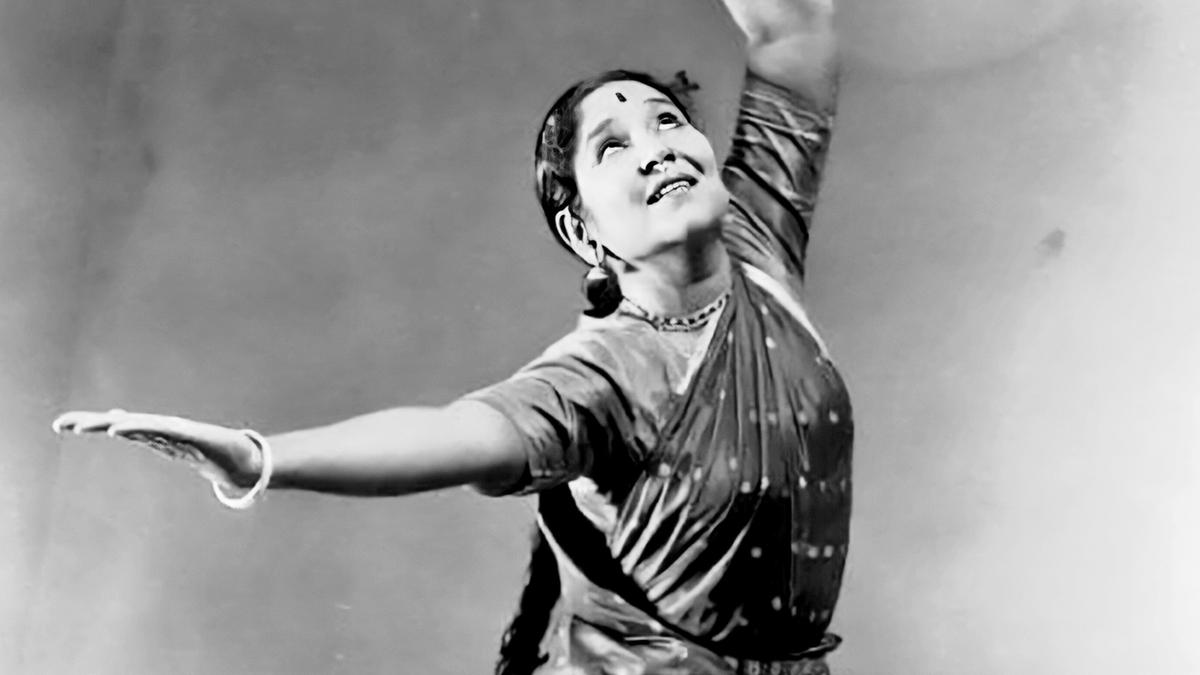 Why music is crucial to the success of a Bharatanatyam performance?