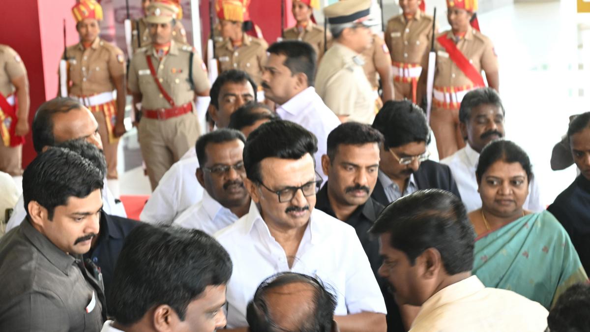 Chief Minister Stalin accorded warm reception at Thoothukudi airport
