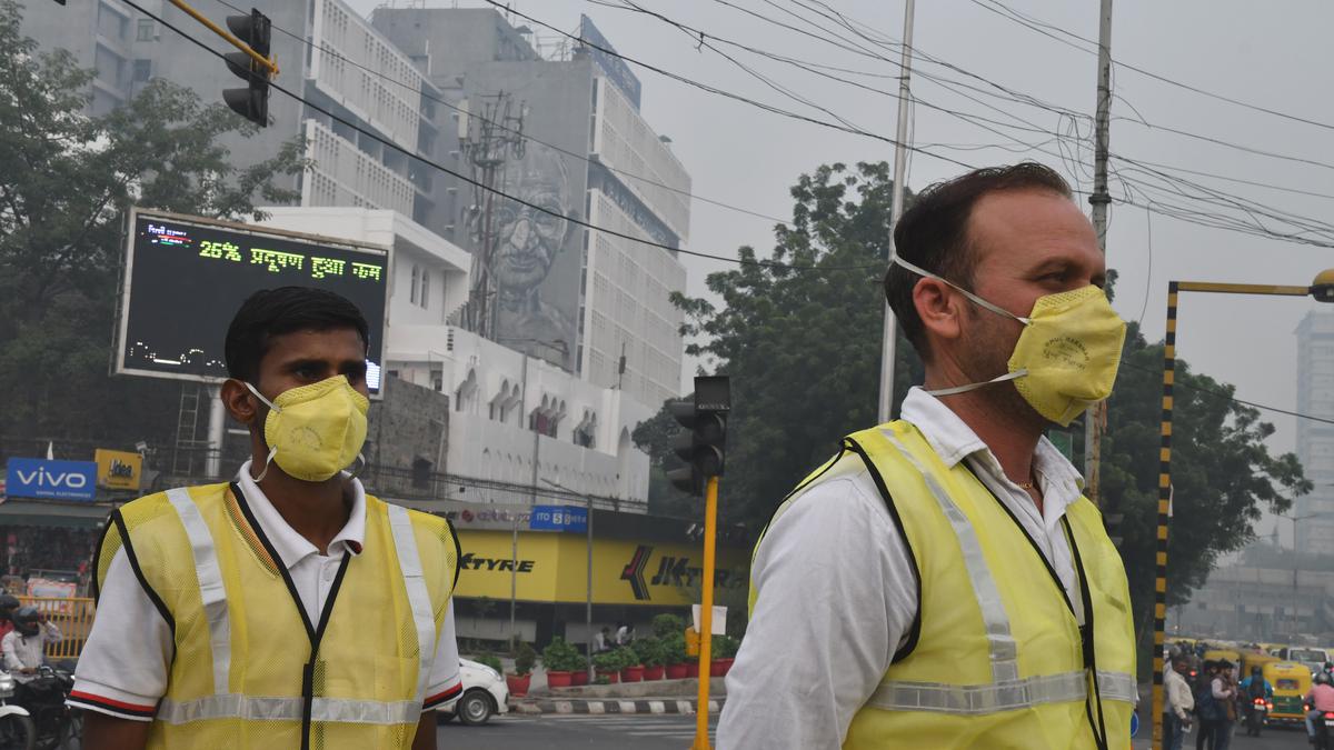 Delhi to try out artificial rain over pollution woes