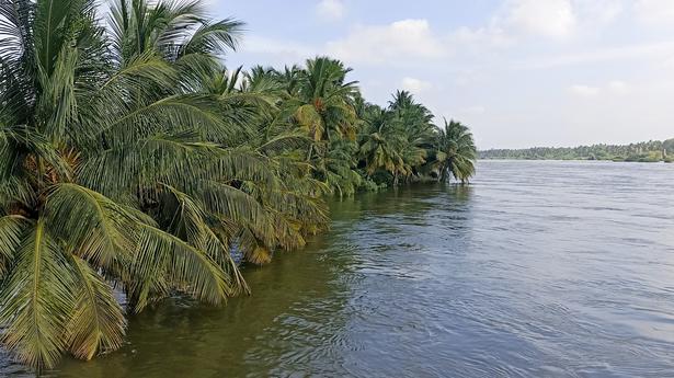 Low-lying areas in Bhavani, Kodumudi continue to be monitored as discharge from Stanley reservoir continues to be over 1 lakh cusecs