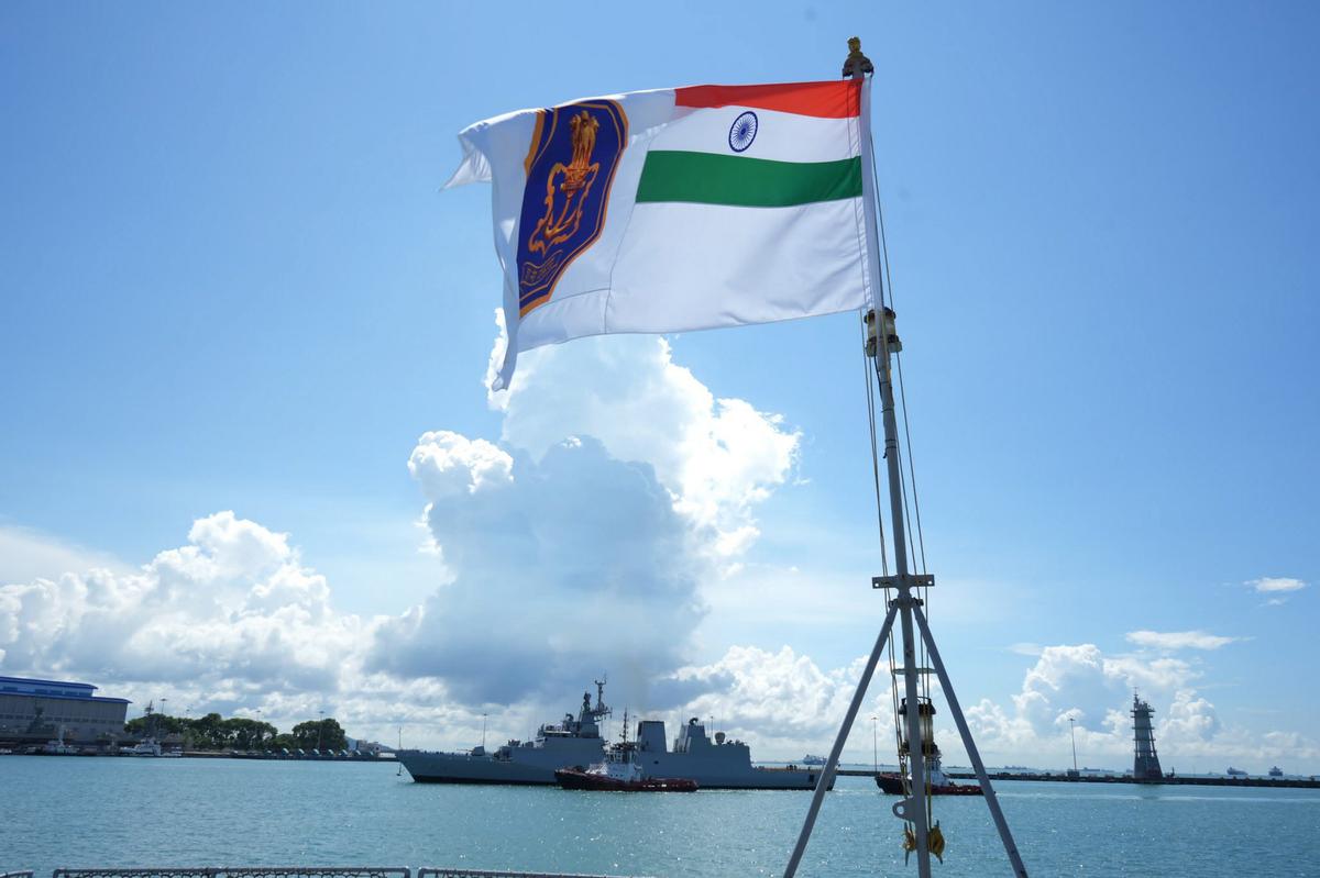 印度海军舰艇全面部署在南海