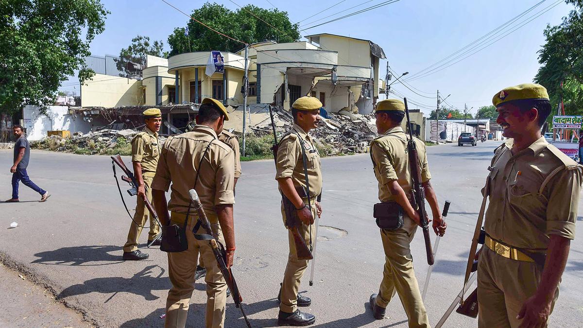 Crude bomb hurled near residence of Atiq Ahmed’s lawyer