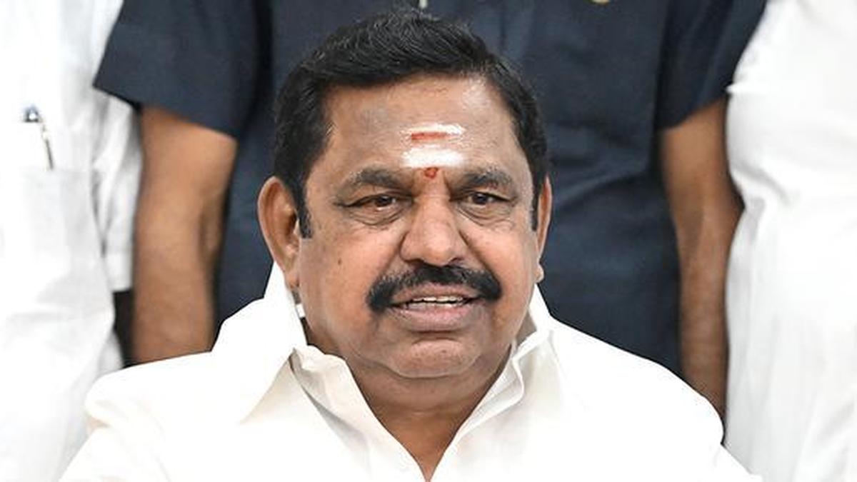 Palaniswami offers olive branch to dissidents