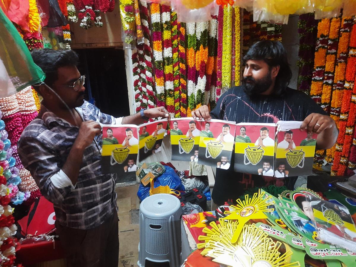 Election fever rises as political merchandise sales peak