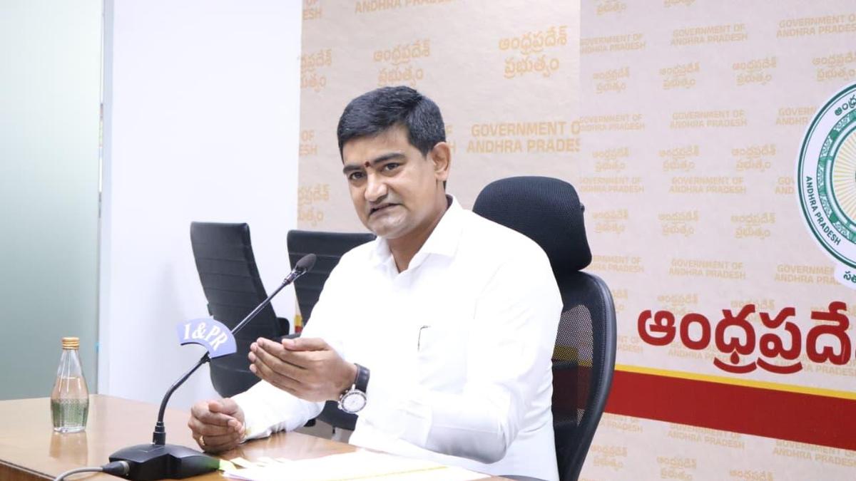 Gulf conflict: A.P. trying to evacuate stranded people in three days