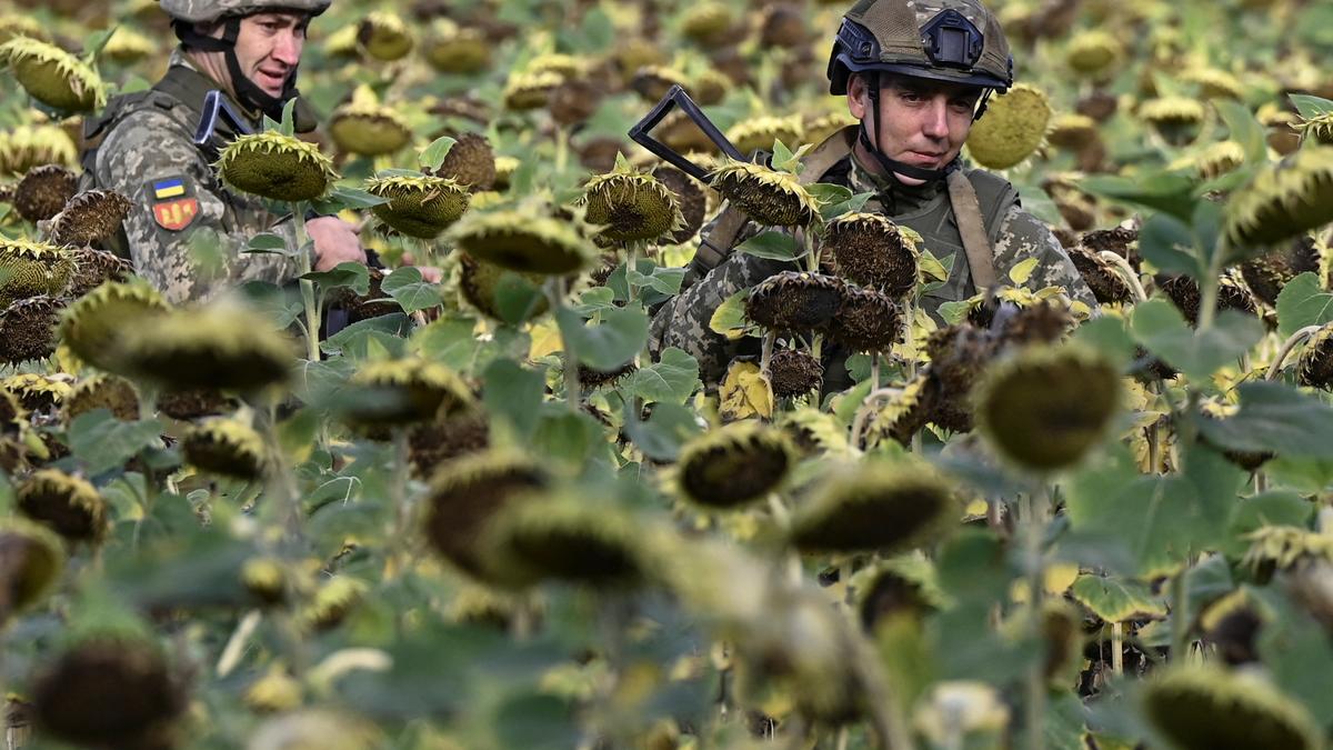 Ukrainian officials urge civilians to evacuate eastern city of Pokrovsk as Russian troops close in