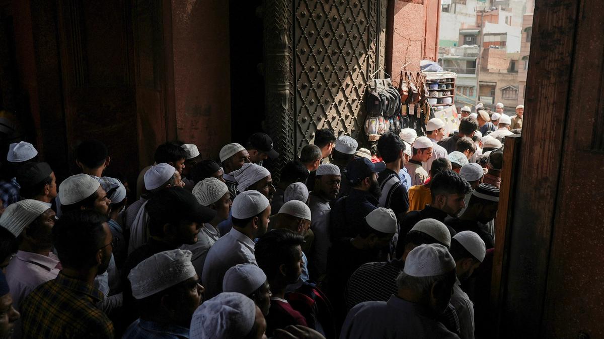 India's birth control measures resonate among Muslims people, priests play a role