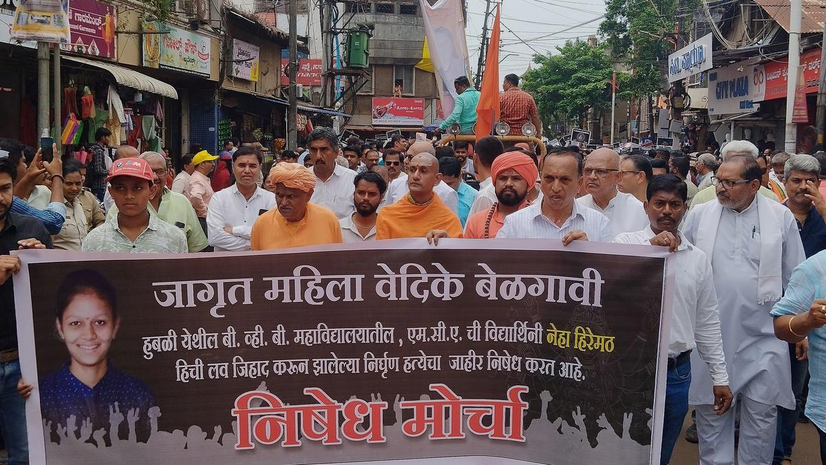 Hindutva organisations stage protest in Belagavi over Hubballi murder