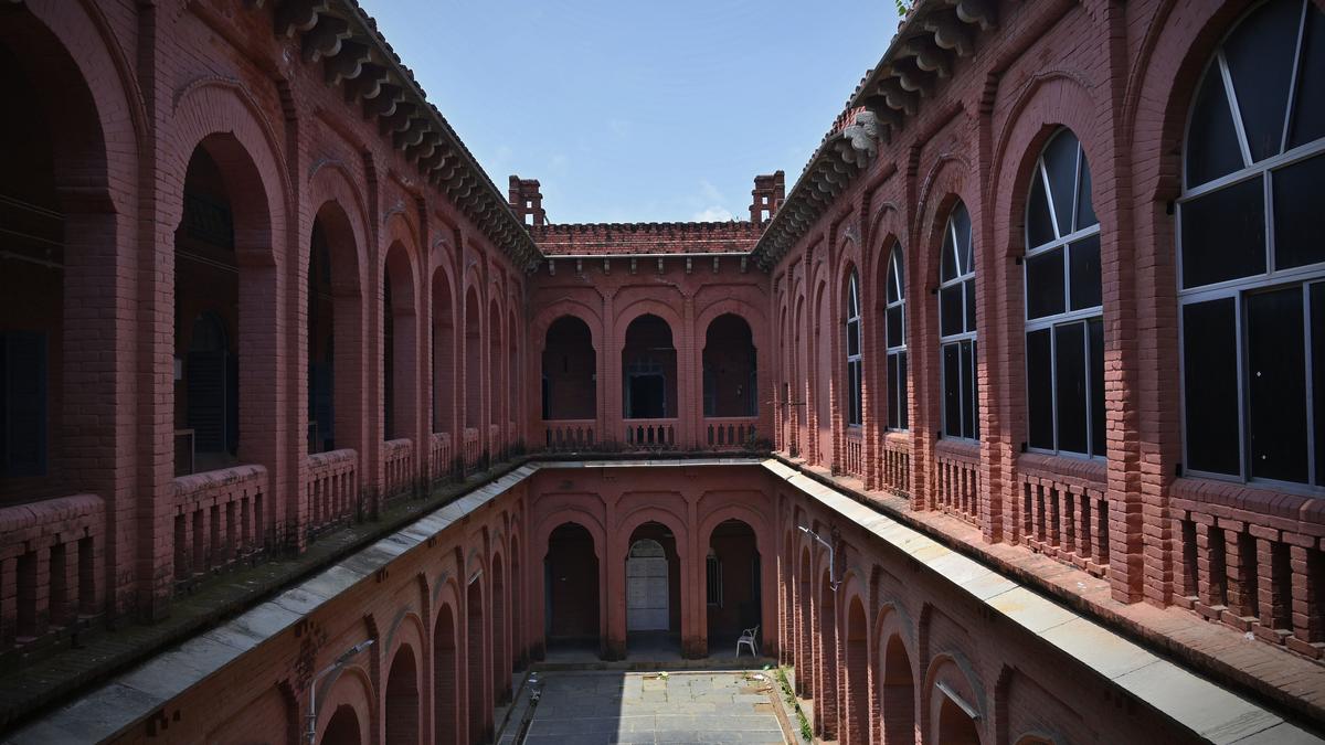 T.N. Minister lays foundation stone for restoration of 128-year-old Collectorate building in Cuddalore
