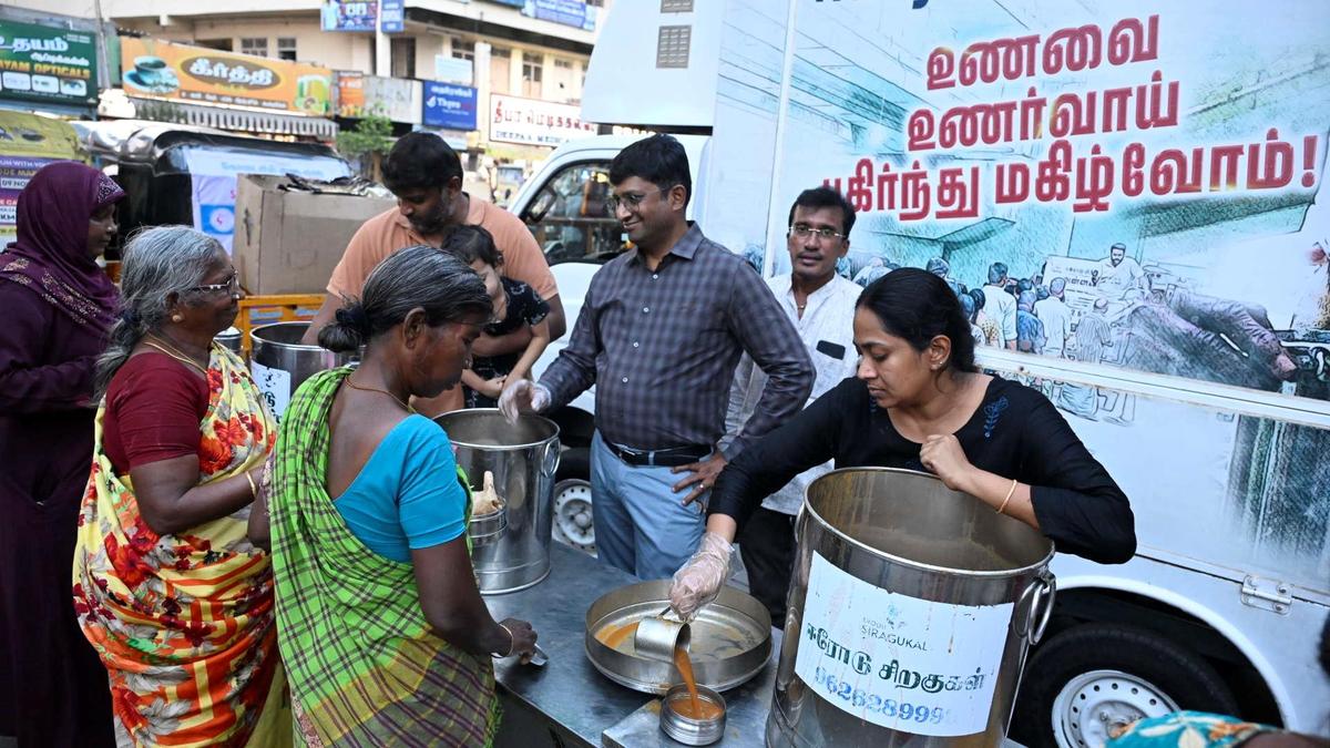 1,000 days of Annavaasal: Erode’s dusk meal mission feeds over 2.5 lakh people