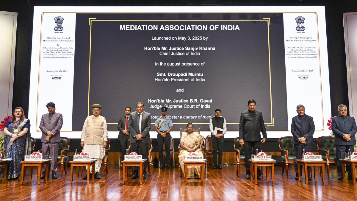 President, CJI stress on mediation to resolve conflicts, lower the burden on courts