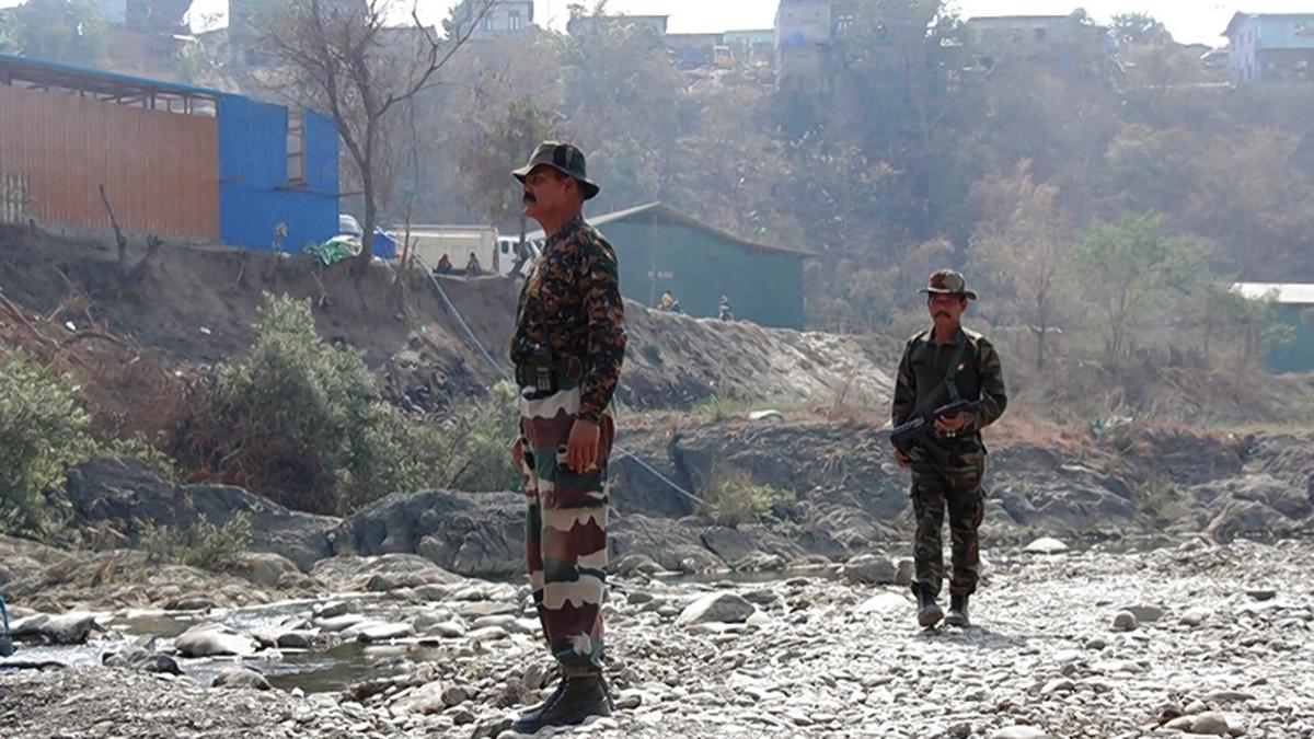 https://th-i.thgim.com/public/incoming/m00861/article69659660.ece/alternates/LANDSCAPE_1200/IMG_INDIA-MYANMAR-COUP-R_2_1_91CCOD10.jpg