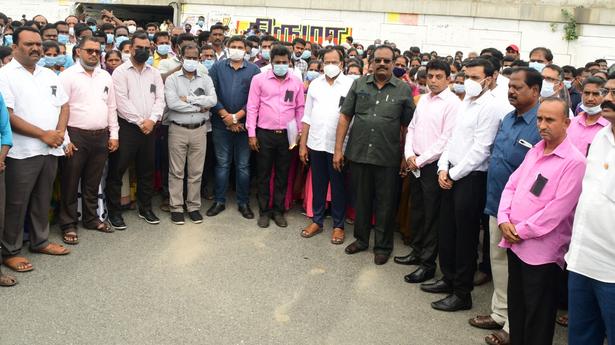 987 out of over 11,000 private schools in Tamil Nadu remain shut following Kallakurichi violence