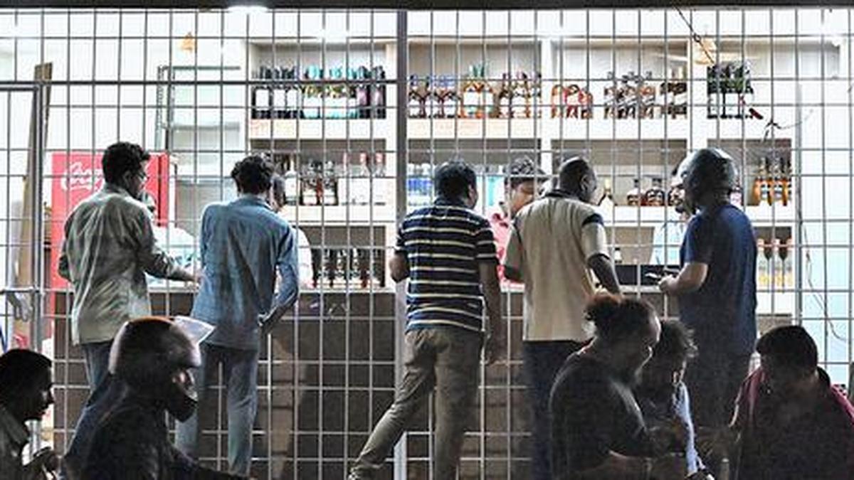 Visakhapatnam generates ₹1,940 crore in liquor sales in 2025
