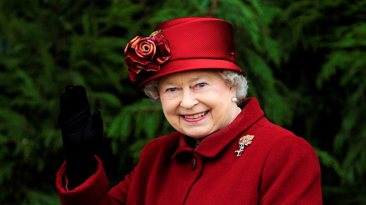 Queen Elizabeth II, longest-reigning monarch of U.K., dies