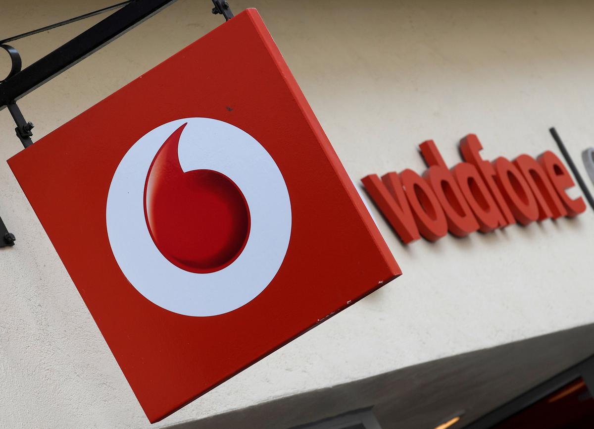 project on merger and acquisition of vodafone and hutch