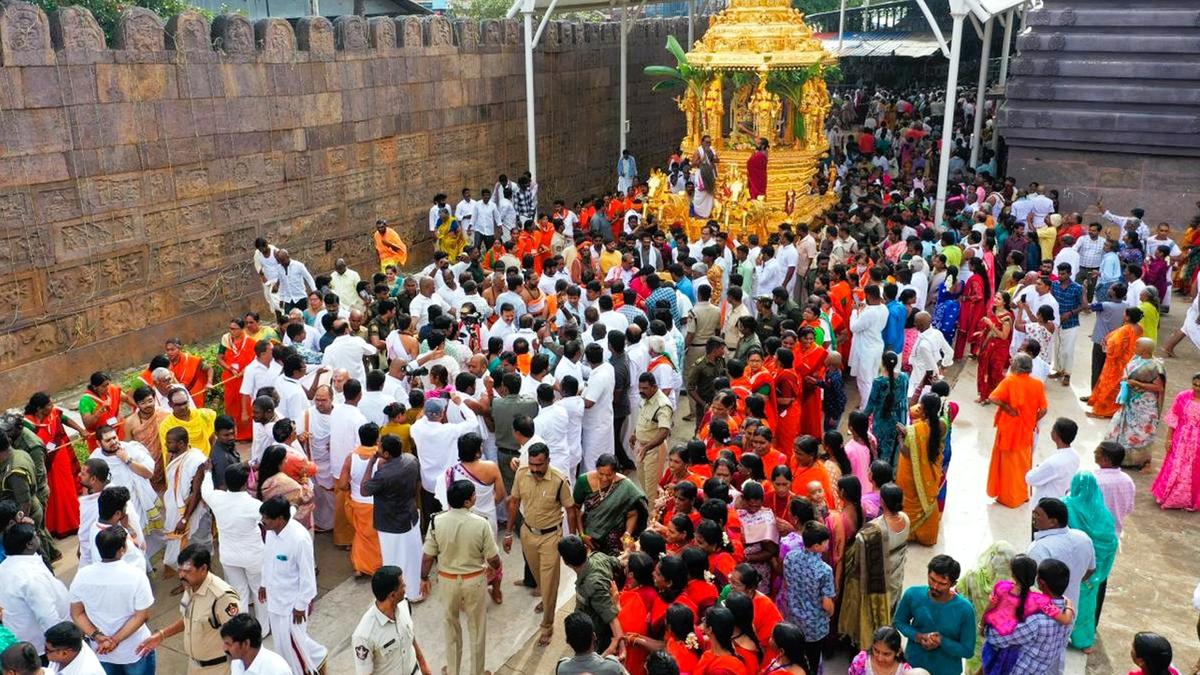 Srisailam temple management restricts privileged darshans on rush days