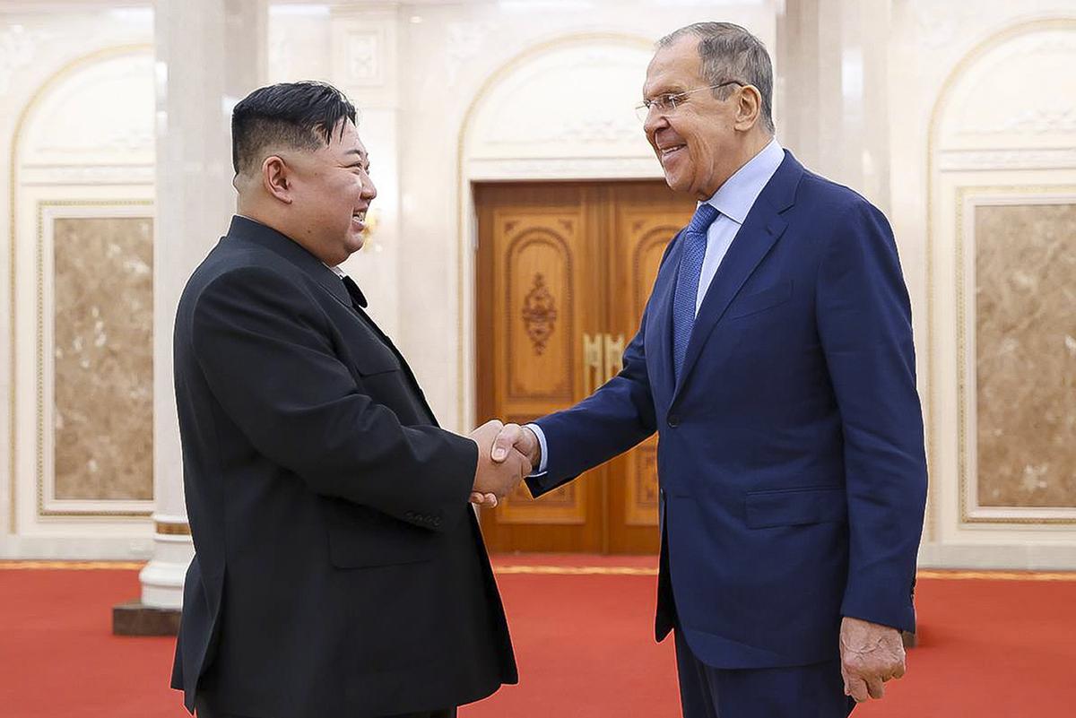 Korean leader Kim Jong Un and Russian Foreign Minister Sergey Lavrov greet each other during a meeting in Pyongyang, North Korea, on October 19, 2023.
Photo: Russian Foreign Ministry Press Service’s telegram channel via AP.
