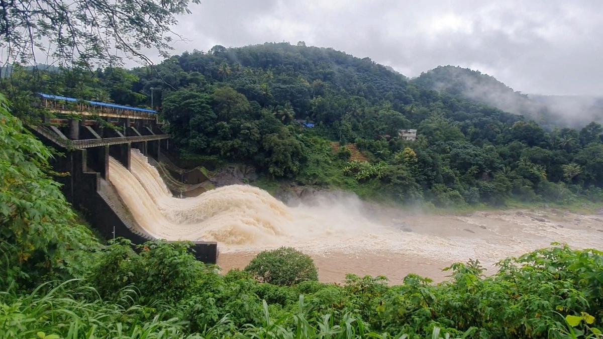 India monsoon rains, live updates | IMD issues orange alert to six Kerala districts; two rain-related deaths in Karnataka