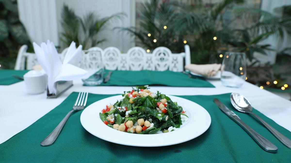 Kale salad, chickpeas, feta salad 