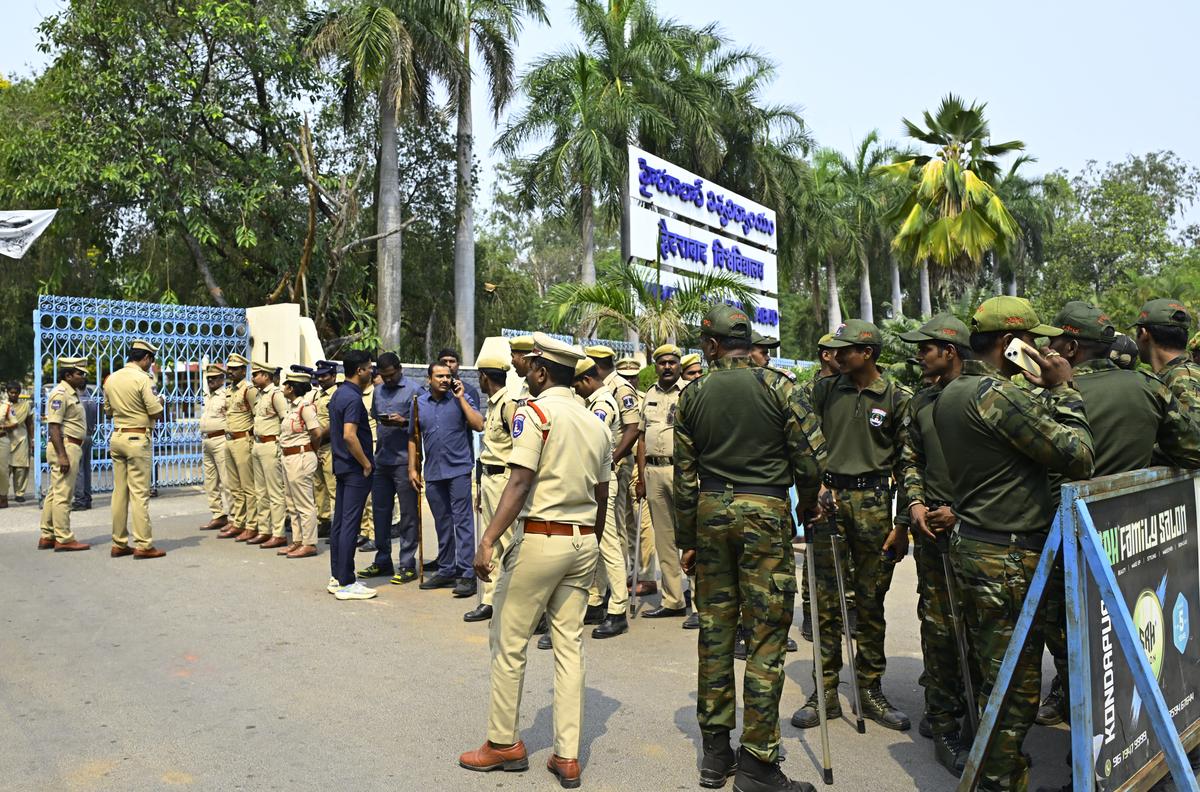 Heavy police presence at University of Hyderabad main gate in Hyderabad on Tuesday (April 1, 2025). Students of the university protested against auction of 400 acres of land in Kancha Gachibowli. 