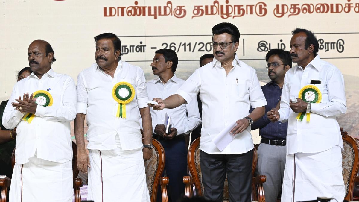 CM accuses Palaniswami, Centre of betraying Tamil Nadu
