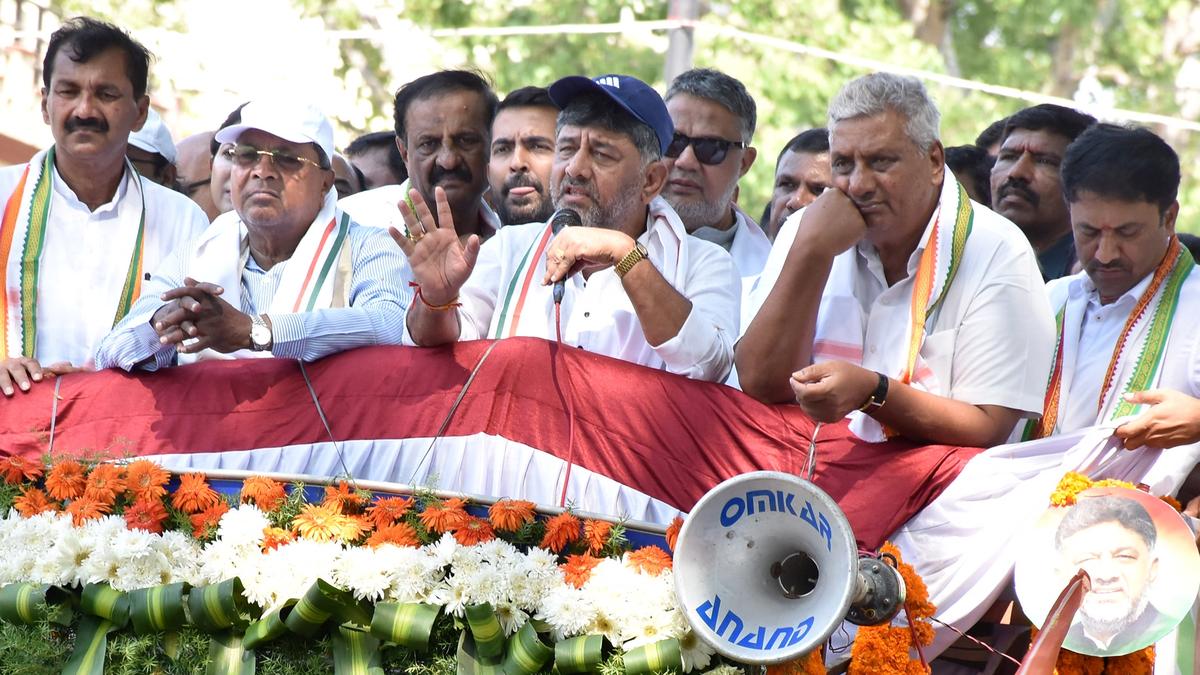 Lakshmana files nomination papers for Lok Sabha polls in presence of CM, Dy.CM