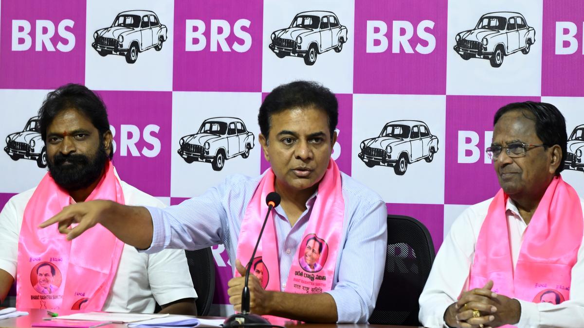 Revanth’s statement on Telangana’s bankruptcy exposes his inefficiency as CM: KTR