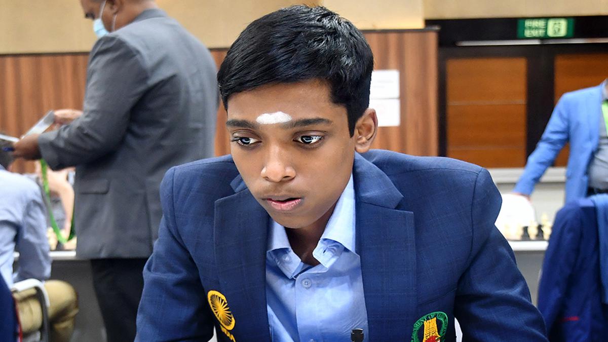 Praggnanandhaa beats World Champion Magnus Carlsen again, finishes  runner-up in FTX Crypto Cup : r/india