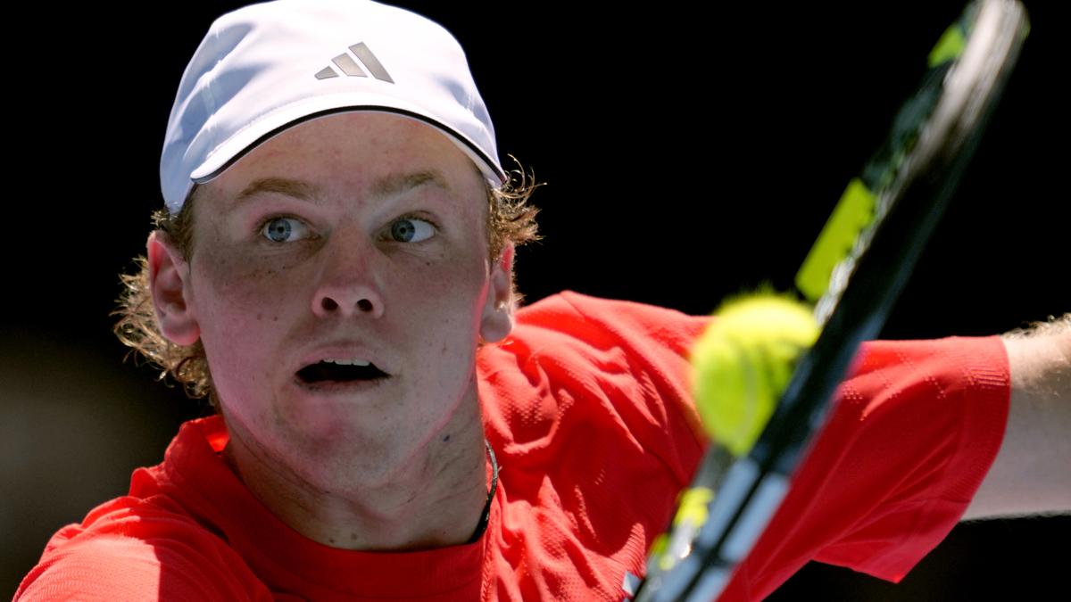 Alex Michelsen stuns Tsitsipas in Australian Open