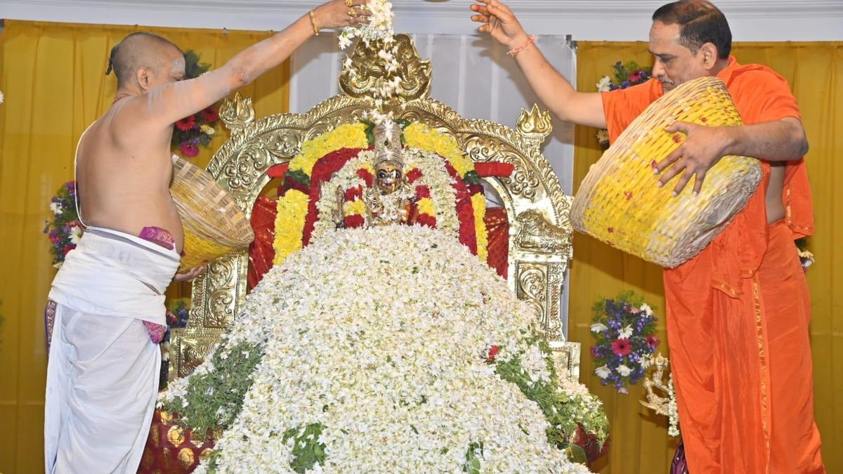 &lsquo;Pushparchana&rsquo; draws devotees to Kanaka Durga temple atop Indrakeeladri