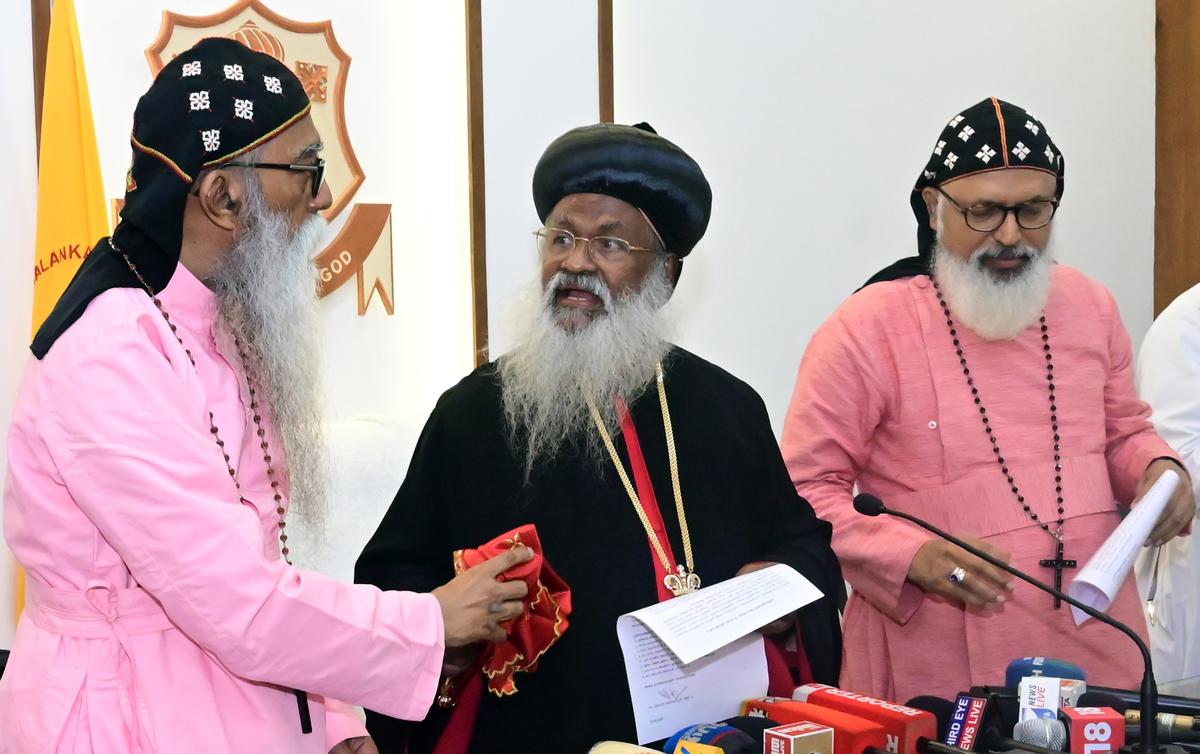Le synode de l’Église orthodoxe approuve la directive du Catholicos interdisant au clergé de participer à des partis politiques