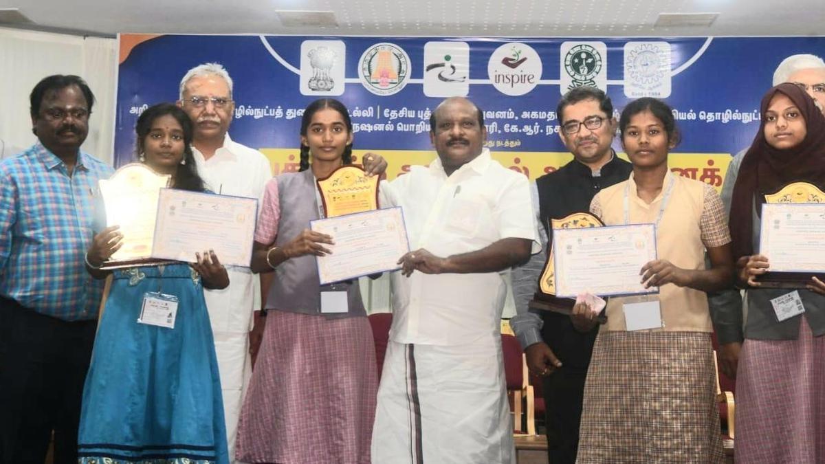 Educational schemes in Tamil Nadu are second to none, says Govi. Chezhiaan