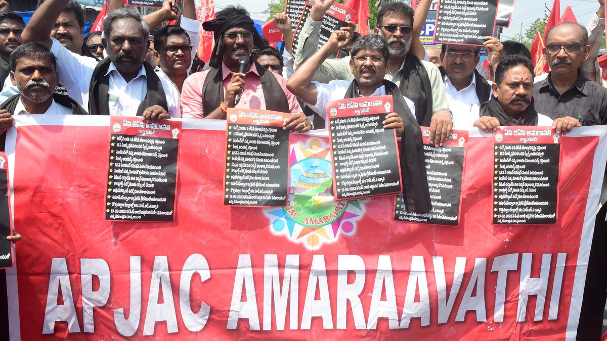 Andhra Pradesh: Government employees demand implementation of 11th PRC recommendations and timely payment of salaries and pensions