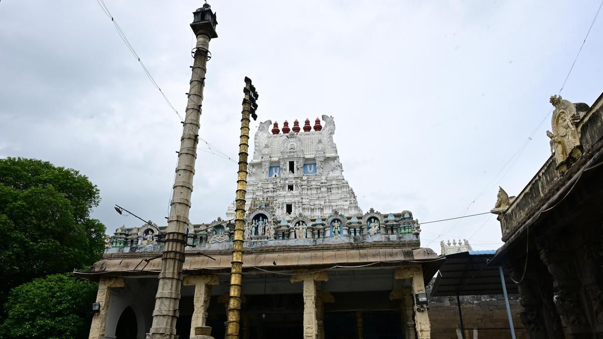 Supreme Court appoints retired judge S.K. Kaul to mediate Vadakalai -Thenkalai dispute at Kancheepuram temple