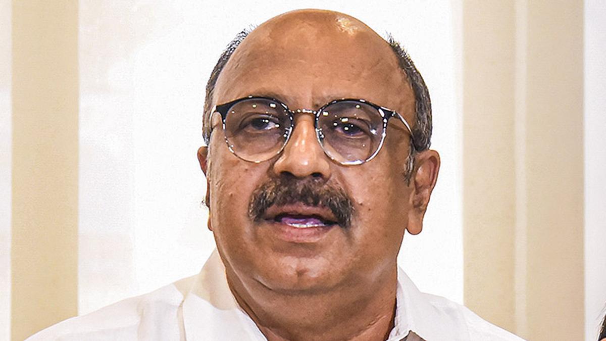 Actor Siddique appears before investigation team in sexual abuse case
