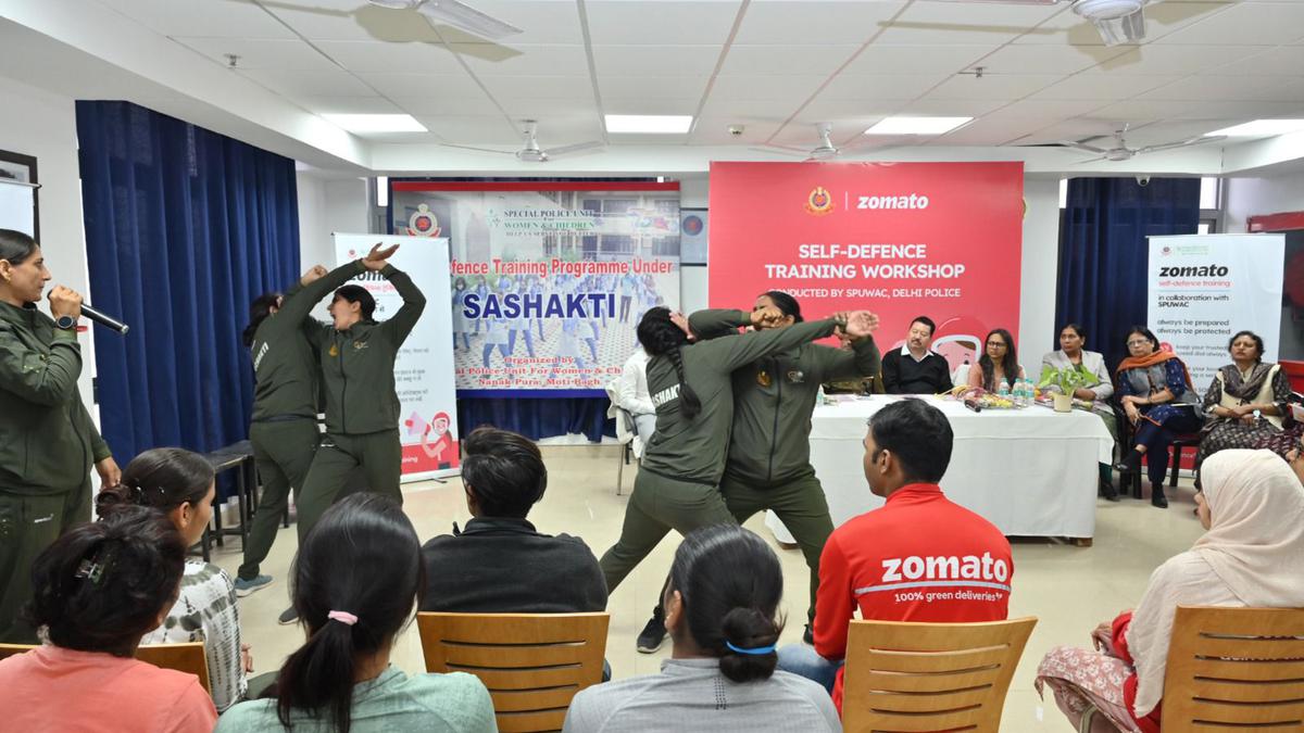 Delhi Police holds self-defence workshop for 40 female Zomato delivery partners