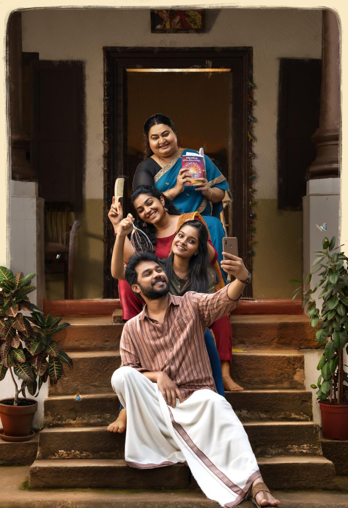 पुरस्कार विजेता मलयालम कॉस्ट्यूम डिज़ाइनर स्टीफी ज़ेवियर फिल्म ‘मधुरा मनोहर मोहम’ के साथ निर्देशक बनीं