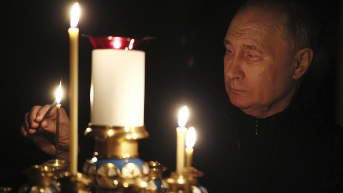 Putin blames Islamic extremists for last week’s concert massacre