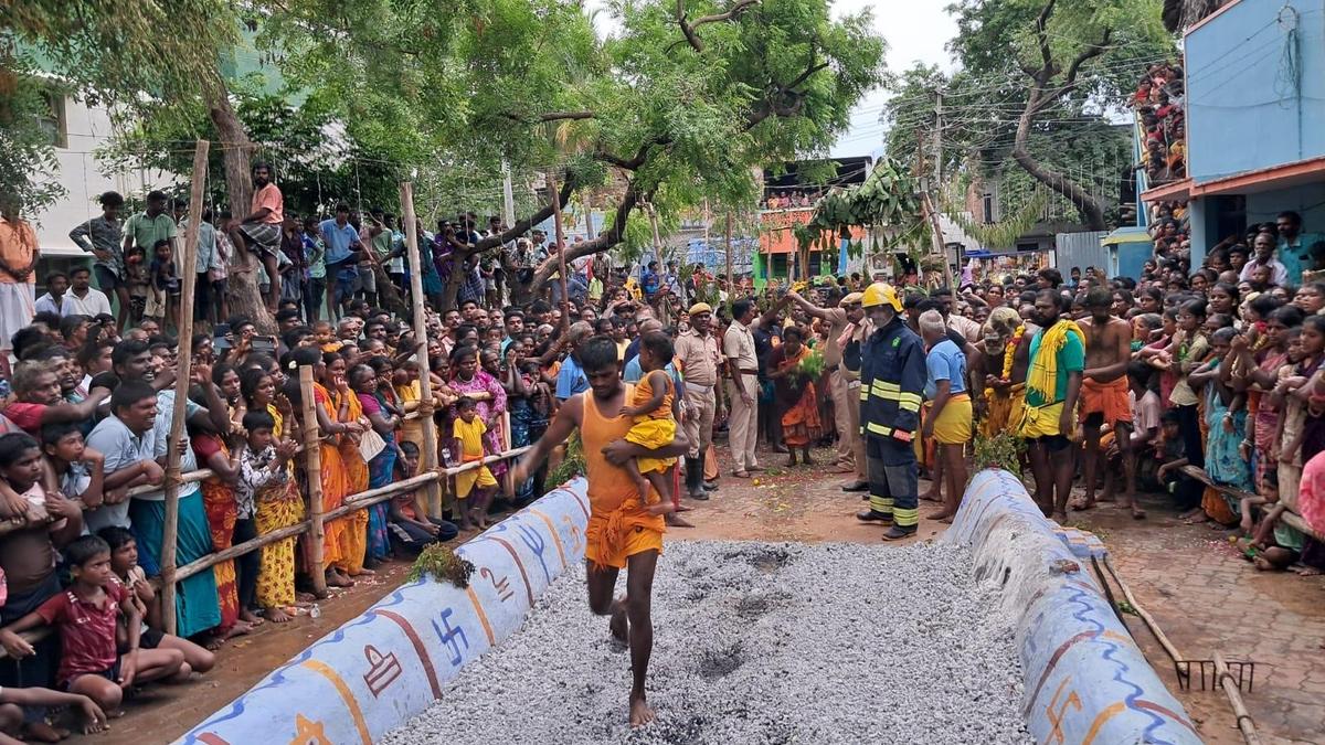 Firewalk festival held at Watrap temple