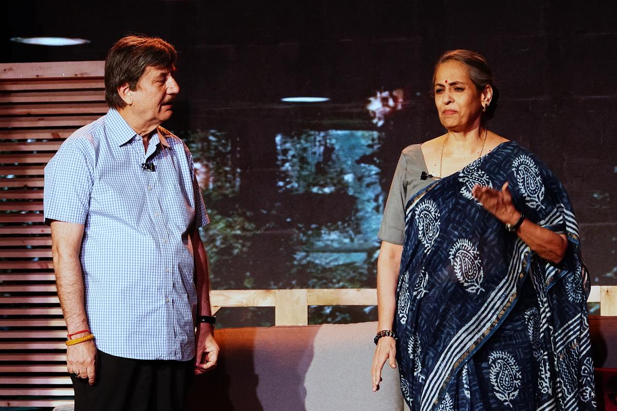 Anupan Kher and Swaroom Sampat in Jaane Pehchaane Anjane