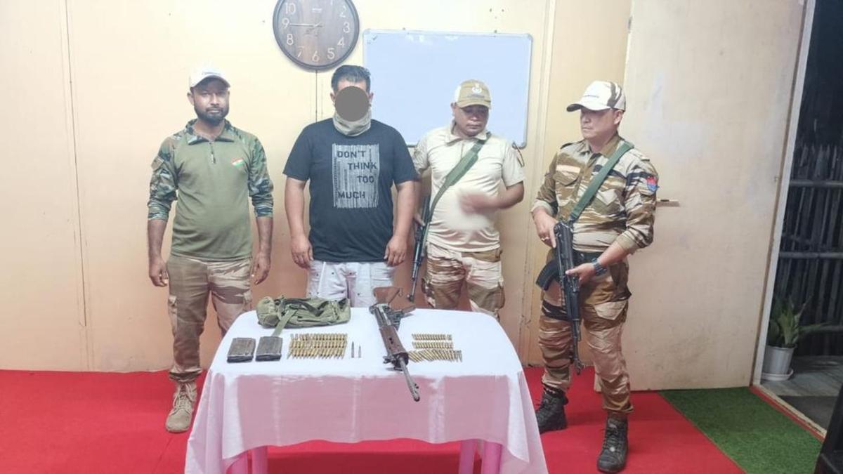 https://th-i.thgim.com/public/incoming/maaq9u/article70076575.ece/alternates/LANDSCAPE_1200/Manipur%20arrest.jpg
