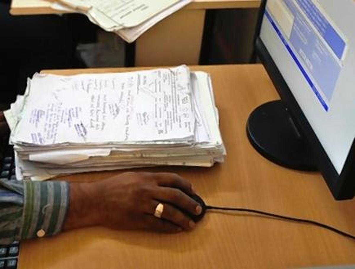 Karnataka Information Commission riled over government not recovering penalty from salary of officials denying info under RTI Act