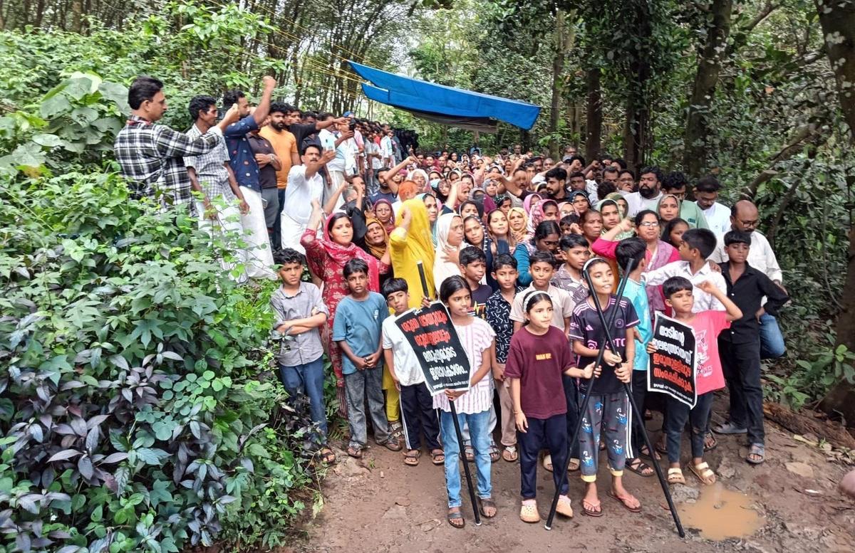A protest against  Fresh Cut poultry waste rendering unit at Ambayathode in Kozhikode on Tuesday.