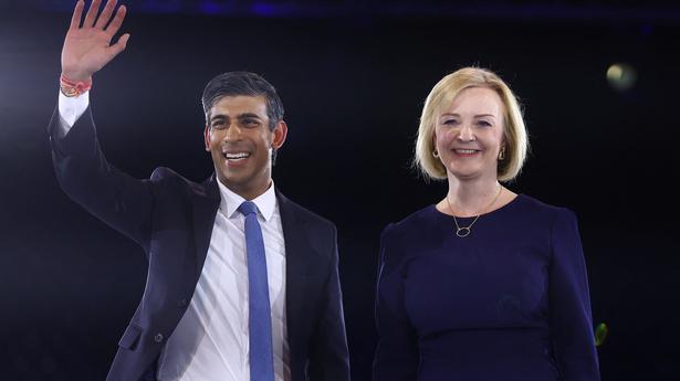 Liz Truss, Rishi Sunak make final pitches to Conservative voters in London