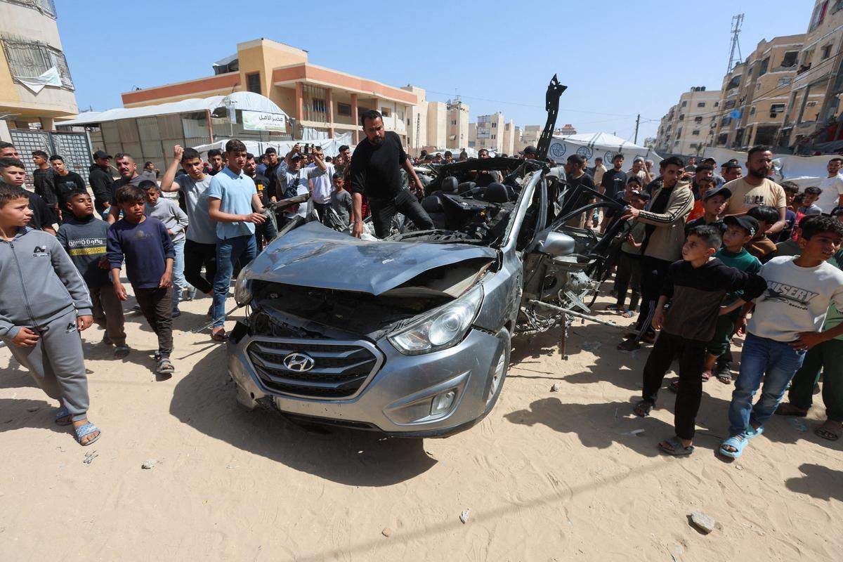 thehindu.com - Reuters - Israeli strikes in Gaza kill three, medics say, testing fragile ceasefire