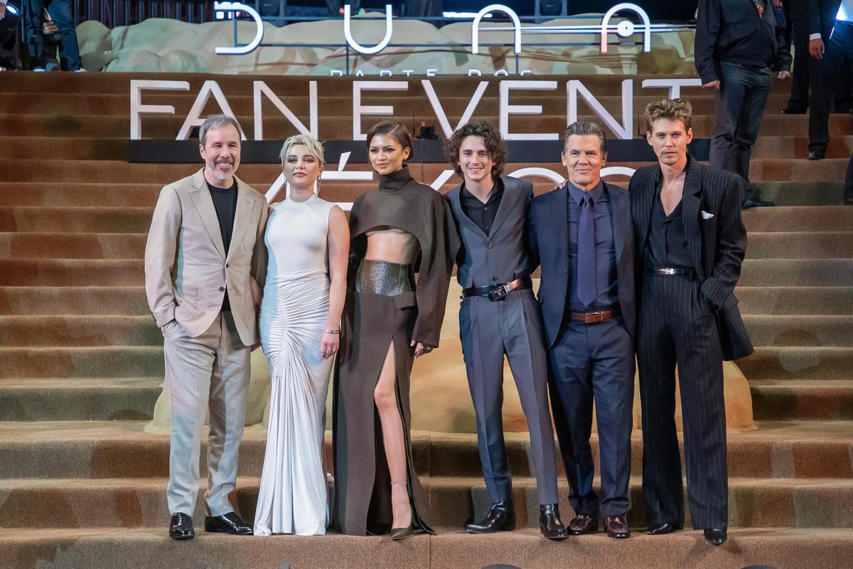 Denis Villeneuve, Florence Pugh, Zendaya, Timothée Chalamet, Josh Brolin and Austin Butler pose for photos during the red carpet for ‘Dune: Part Two’ at Auditorio Nacional on February 6, 2024 in Mexico City, Mexico