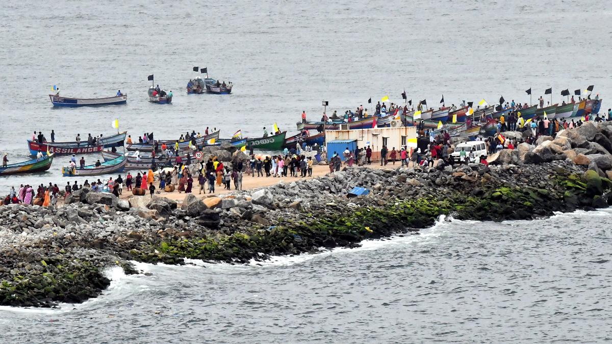 Vizhinjam stir to continue despite govt. promise of housing scheme