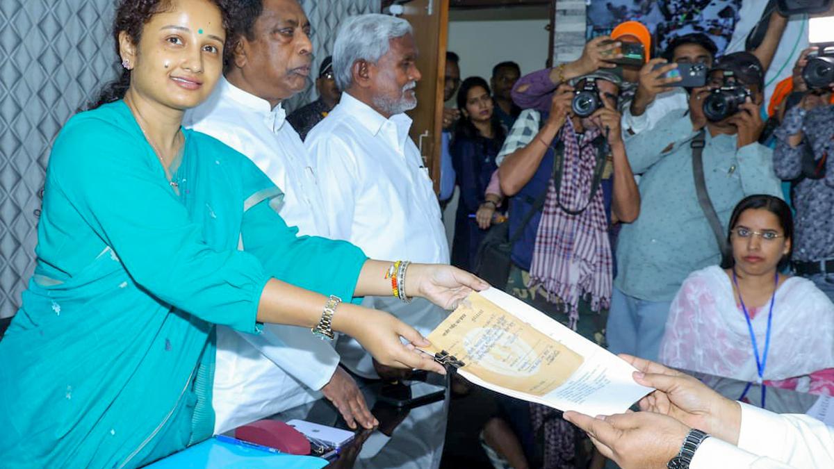 Hemant Soren's wife Kalpana files nomination as JMM candidate for Gandey assembly bypoll